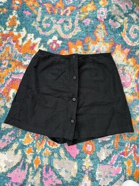 GAP Black Front-Zip Skort